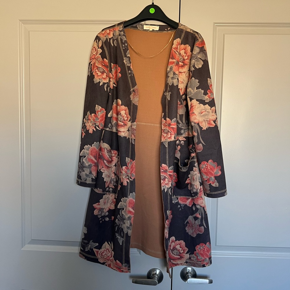 Womens T Tahari Floral Faux Leather Coat Open Style Blazer Jacket Topper Medium
